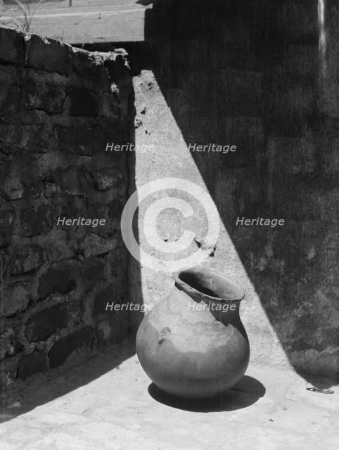 Spanish water jar, New Orleans, between 1920 and 1926. Creator: Arnold Genthe.