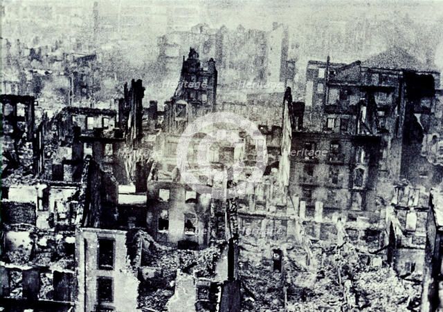 Spanish Civil War (1936 - 1939), view of the population of Guernica after the bombing of the Cond…
