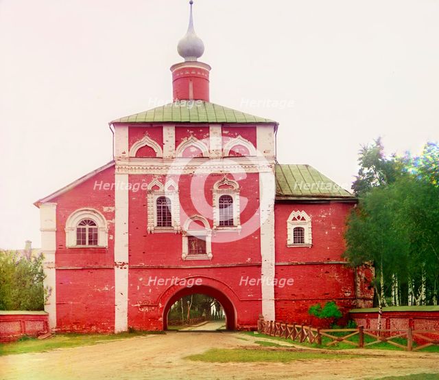 Spaso-Yevfimiev Monastery; Second gate in the wall, Suzdal, 1912. Creator: Sergey Mikhaylovich Prokudin-Gorsky.