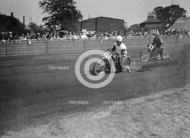Speedway race at Lea Bridge Stadium, Leyton, London, 1928.   Artist: Bill Brunell.