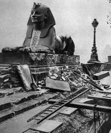 Sphinx damaged by a German bomb dropped on the Embankment, 4th September 1917, (1935)