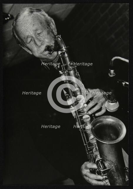 Spike Robinson playing tenor saxophone The Fairway, Welwyn Garden City, Hertfordshire, 1998. Artist: Denis Williams
