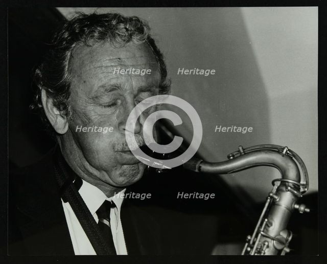 Spike Robinson playing the tenor saxophone at The Bell, Codicote, Hertfordshire, 11 September 1986. Artist: Denis Williams