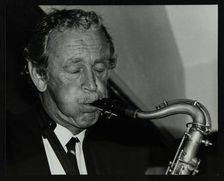Spike Robinson playing the tenor saxophone at The Bell, Codicote, Hertfordshire, 11 September 1986. Artist: Denis Williams