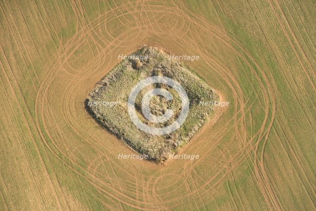Square English Civil War gun emplacement earthwork on Nebsworth Hill, Ilmington, Warwickshire, 2018. Creator: Damian Grady.