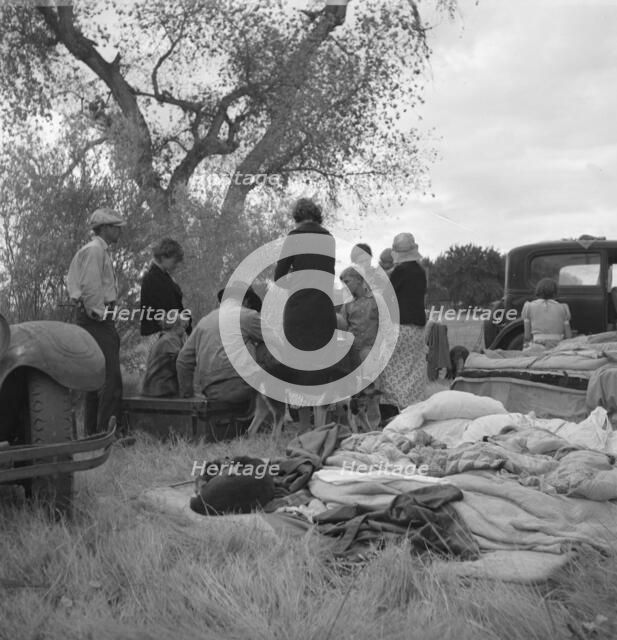 Squatters along highway near Bakersfield, California, 1935. Creator: Dorothea Lange.
