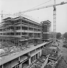 St George's Hospital, Blackshaw Road, Tooting, Wandsworth, London, 05/06/1985. Creator: John Laing plc