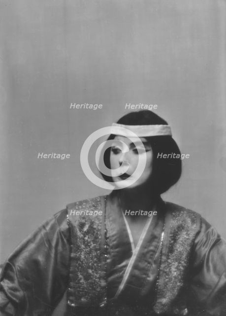 St. Denis, Ruth, 1913 Mar. 25. Creator: Arnold Genthe.