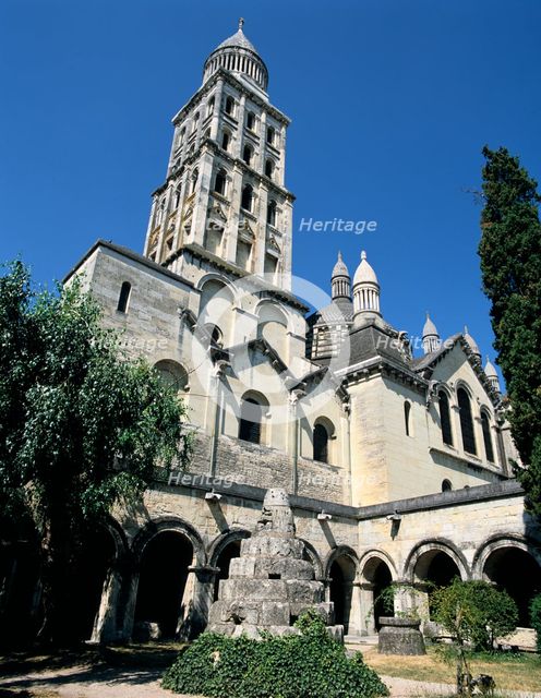 St Front Cathedral, Perigueux, Dordogne, France. Creator: Peter Thompson.
