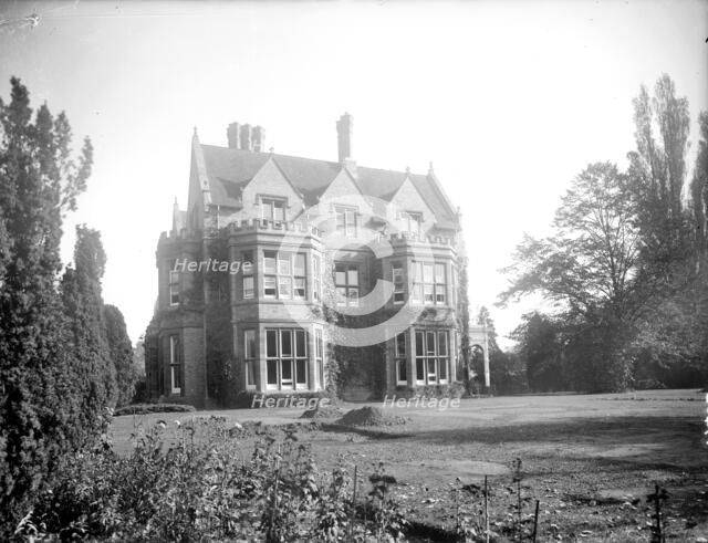 St Hilda's College, Cowley Place, Oxford, Oxfordshire, 1921.  Artist: Henry Taunt