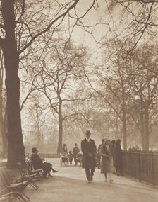 St James's Park. From the album: Photograph album - London, 1920s. Creator: Harry Moult