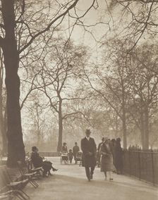 St James's Park. From the album: Photograph album - London, 1920s. Creator: Harry Moult