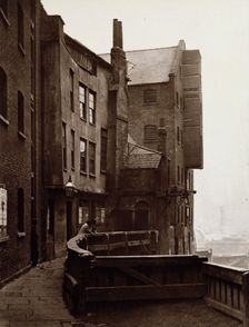 St Mary Overy's Dock, c1881. Creator: Henry Dixon & Son