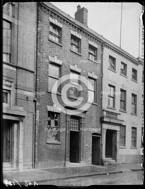 St Paul's Square, Jewellery Quarter, Birmingham, 1941. Creator: George Bernard Mason.