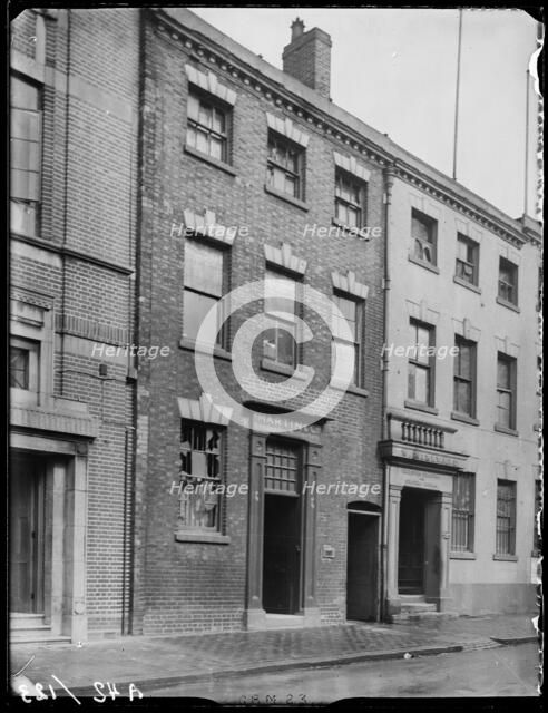 St Paul's Square, Jewellery Quarter, Birmingham, 1941. Creator: George Bernard Mason.