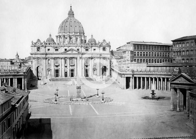St Peter's Square, Rome, 20th century. Artist: Unknown