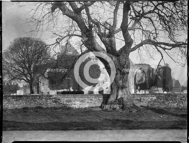 St Thomas' Church, Winchelsea, Icklesham, Rother, East Sussex, 1905. Creator: Katherine Jean Macfee.