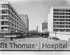 St Thomas Hospital, Lambeth Palace Road, Lambeth, London, 28/02/1977. Creator: John Laing plc