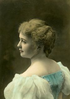 Studio portrait, unknown lady, c1902. Creator: Robert Henry Furman