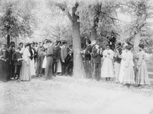Studying botany, Tuskegee, between c1910 and c1915. Creator: Bain News Service