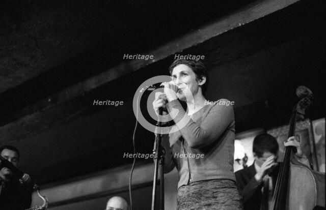 Stacey Kent, Watermill Jazz Club, Dorking, Surrey, 1 June 2000. Creator: Brian O'Connor.