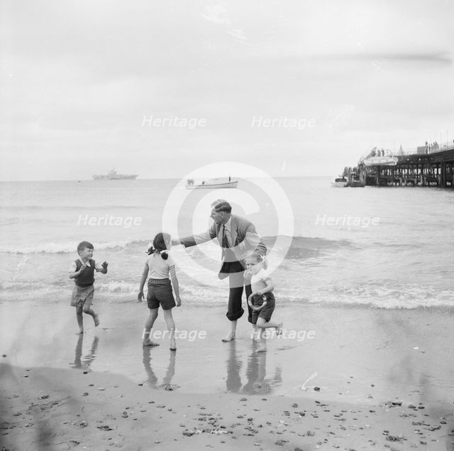 Staff outing of Laing's London office to Bournemouth, 30/05/1953. Creator: John Laing plc.