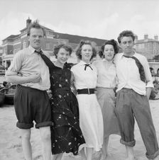 Staff outing of Laing's London office to Bournemouth, 30/05/1953. Creator: John Laing plc