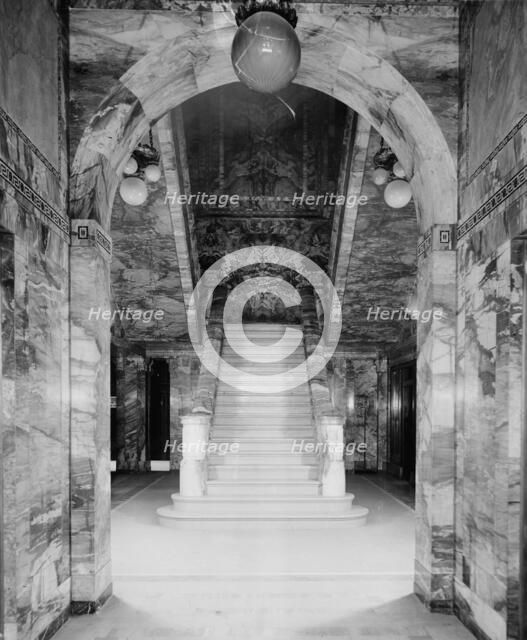 Stairway, main corridor, Majestic B. [Building], Detroit, Mich., between 1905 and 1915. Creator: Unknown.