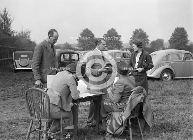 Standard Car Owners Club Gymkhana, 8 May 1938. Artist: Bill Brunell.