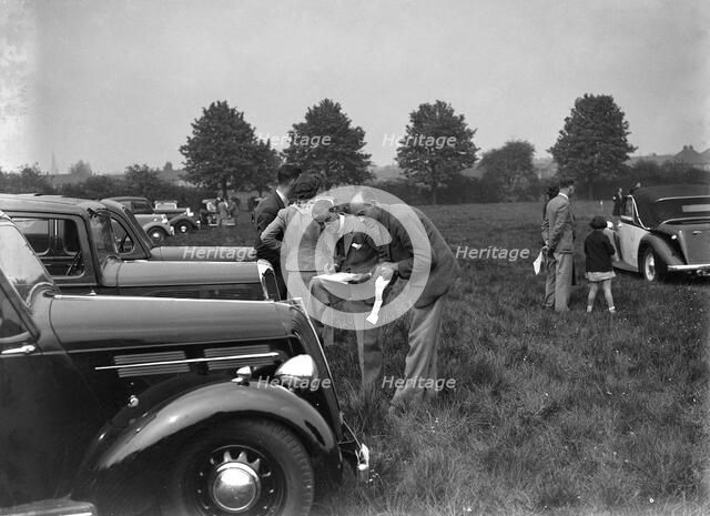 Standard Car Owners Club Gymkhana, 8 May 1938. Artist: Bill Brunell.