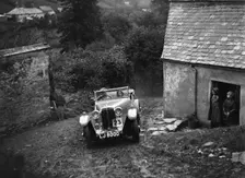 Standard of JG Tice competing in the JCC Lynton Trial, 1932. Artist: Bill Brunell