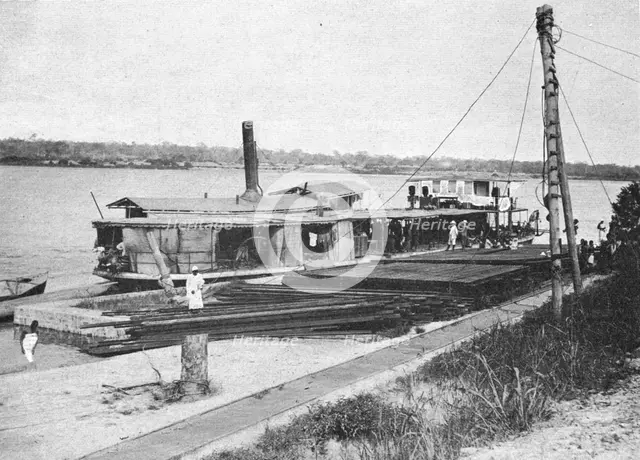 ''Stanleyville. Un coin du quai; L'Ouest Africain', 1914. Creator: Unknown.