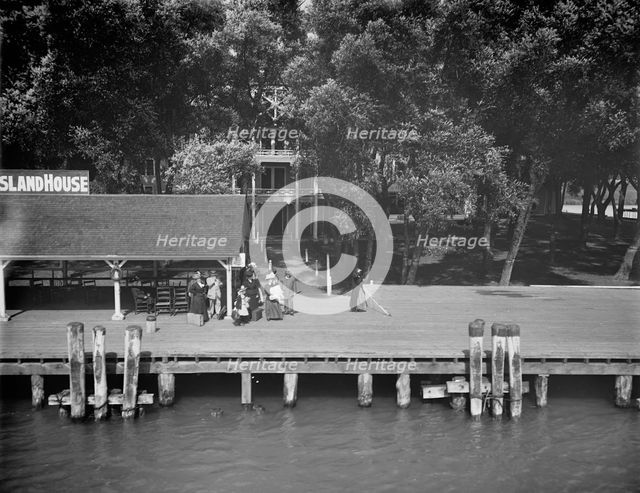 Star Island House, St. Clair Flats, Mich., between 1900 and 1920. Creator: Unknown.