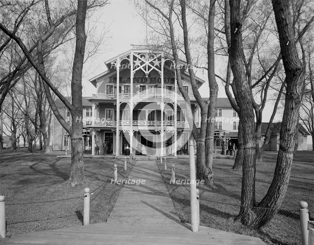 Star Island House, Ste. Claire [sic] Flats, Mich., c.between 1910 and 1920. Creator: Unknown.