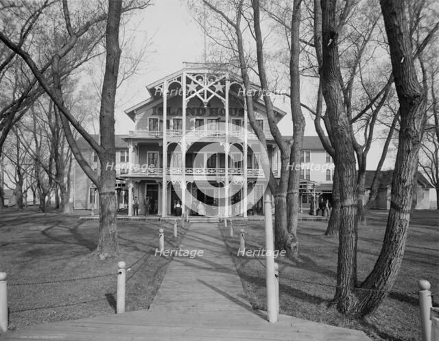 Star Island House, Ste. Claire [sic] Flats, Mich., c.between 1910 and 1920. Creator: Unknown.