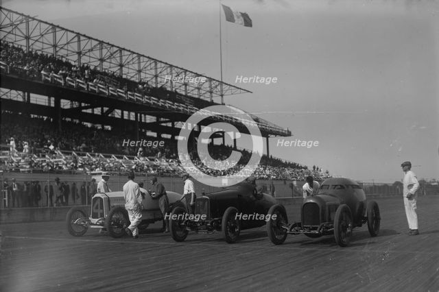 Start, 8/18/17, 1917. Creator: Bain News Service.