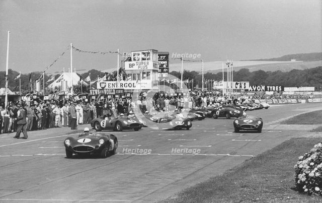 Start of 1959 Tourist Trophy race at Goodwood. Creator: Unknown.