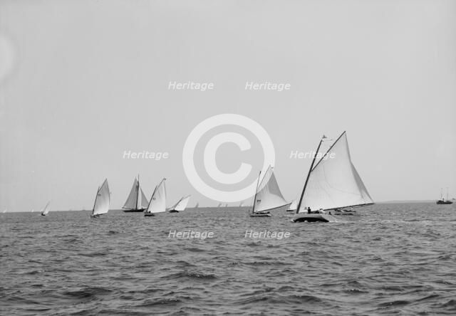 Start, Larchmont, 1895 June 15. Creator: John S Johnston.