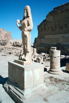 Statue of a Parthian princess, Hatra (Al-Hadr), Iraq, 1977. Creator: Vivienne Sharp