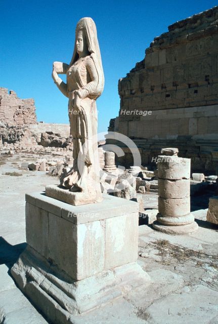 Statue of a Parthian princess, Hatra (Al-Hadr), Iraq, 1977. Creator: Vivienne Sharp.