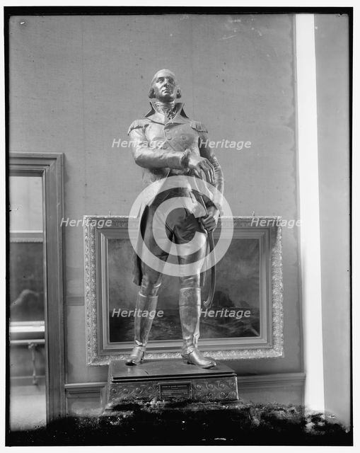 Statue of George Washington, between 1910 and 1920. Creator: Harris & Ewing.