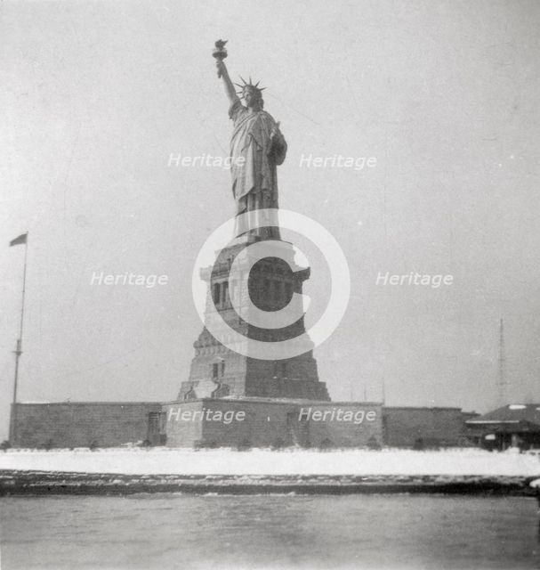 Statue of Liberty, New York City, USA, 20th century. Artist: J Dearden Holmes