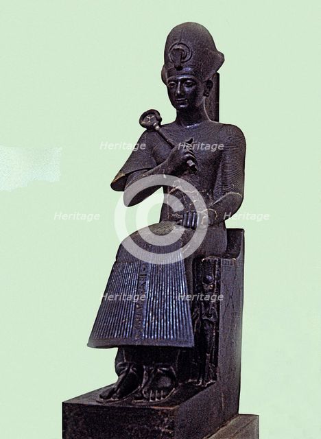Statue of Ramses II, on basalt.