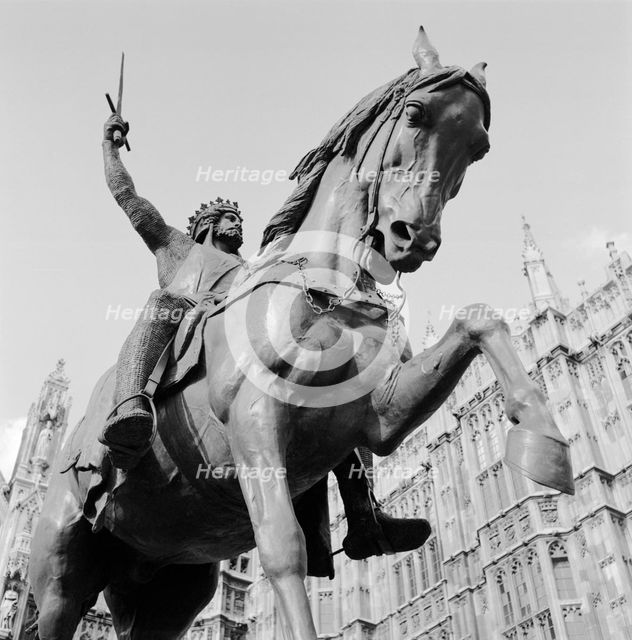 Statue of Richard the Lionheart, Old Palace Yard, Westminster, London, c1945-c1980. Artist: Eric de Maré.
