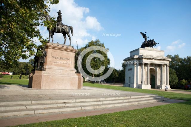 Statue of the Duke of Wellington and the Wellington Arch, London, c1980-c2017. Creator: Historic England commissioned photographer.