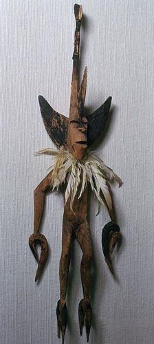 Statuette of the shark spirit Men-Ar-Ta-Lu from Santa Cruz