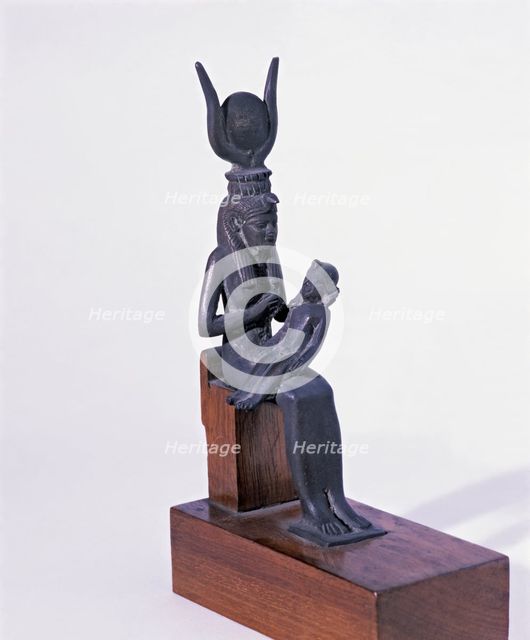Statuette in bronze statuette of goddess Isis and the child Horus..
