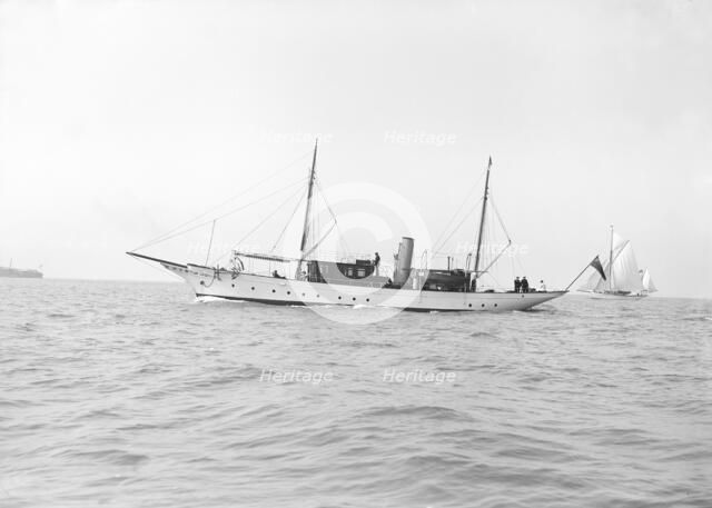 Steam yacht 'Cysne' under way, 1913. Creator: Kirk & Sons of Cowes.