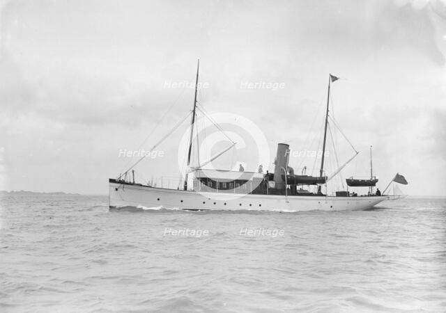 Steam yacht under way, 1912. Creator: Kirk & Sons of Cowes.