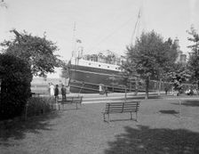 Steamer locking through, Saulte [sic] Ste. Marie, Mich., between 1910 and 1920. Creator: Unknown